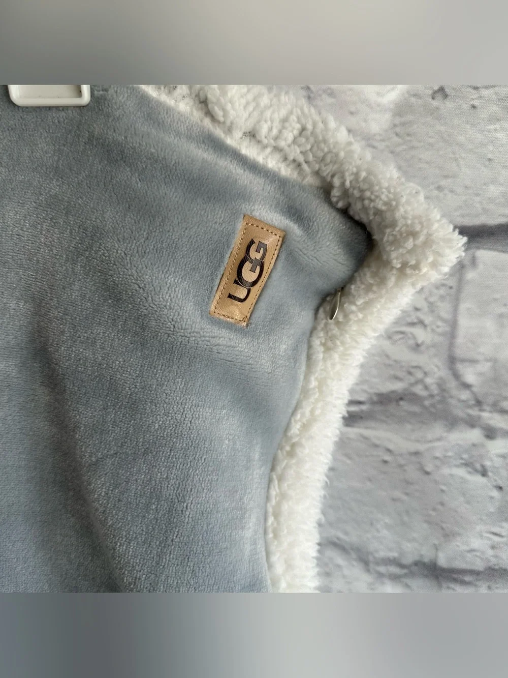 UGG preowned set